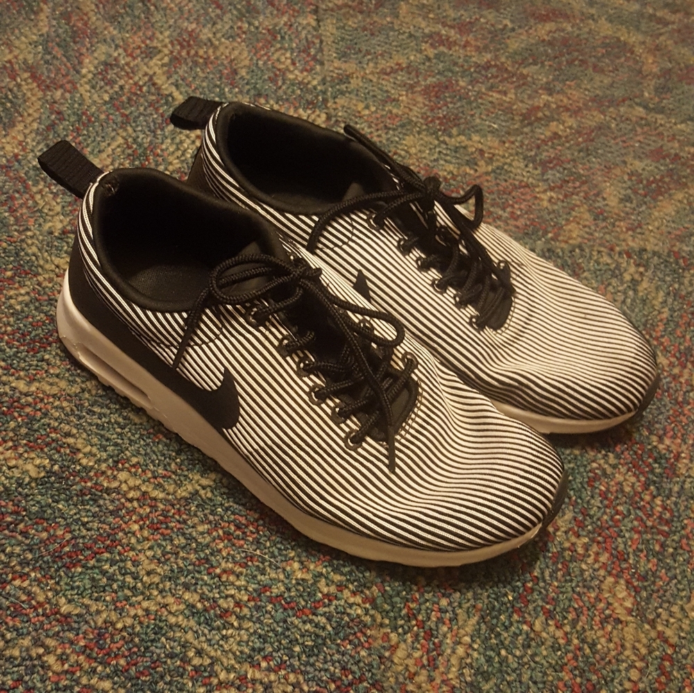 Nike Air Max Sneakers